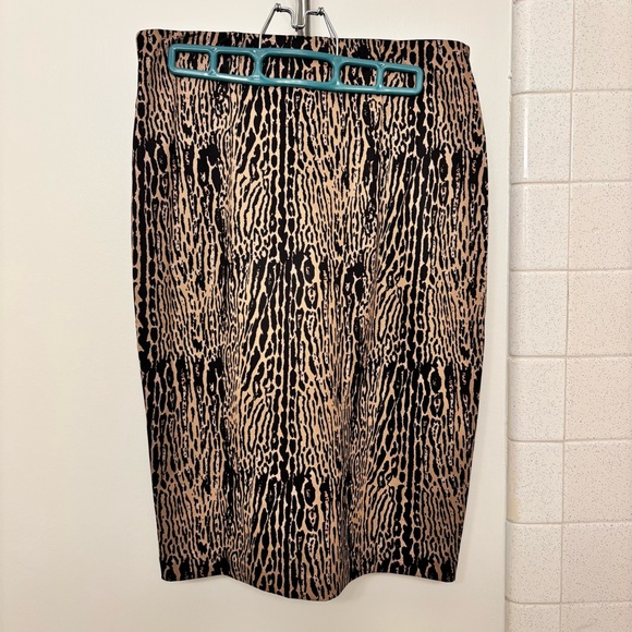 Vintage Carmen Marc Valvo Black Tan Animal Print Pencil Skirt Pull On Washable - Picture 2 of 7